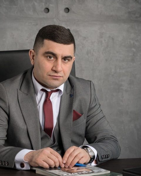 Равиль Каримович Искандаров